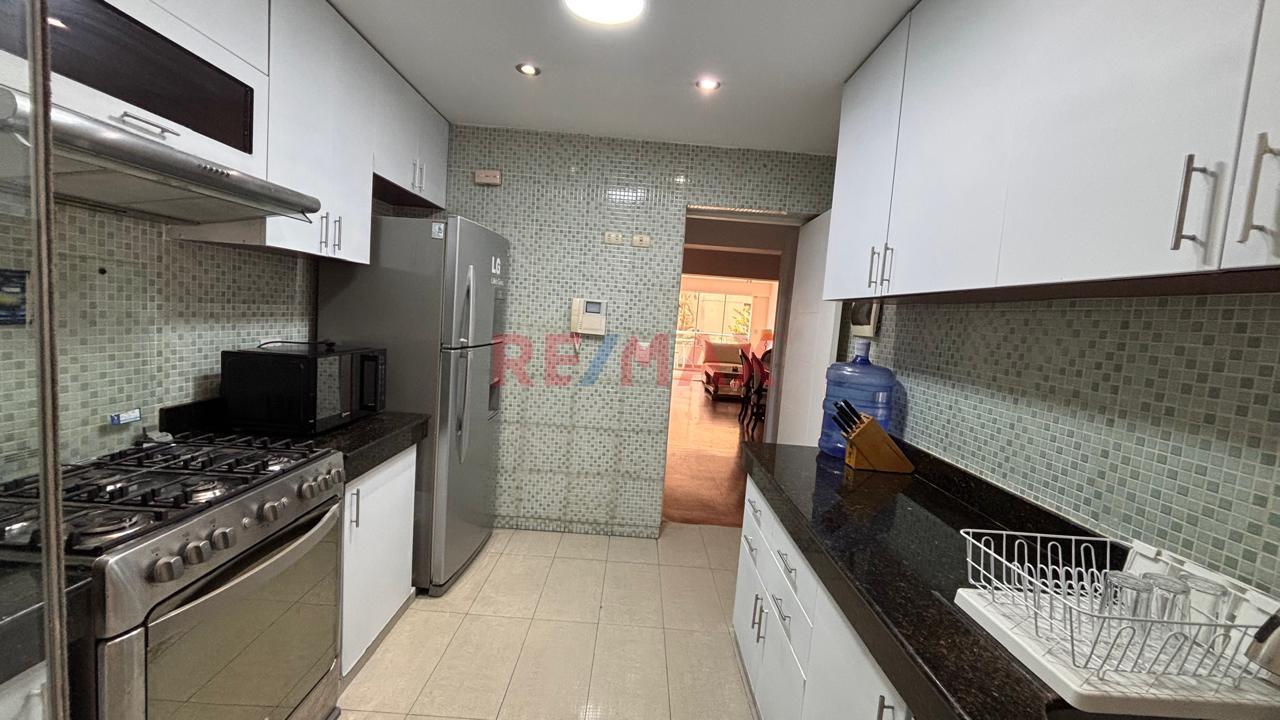 Vendo Bello Flat En El Malecón De La Reserva En Miraflores — Con Vista Al Mar. Calle Colón, 705 — foto 2