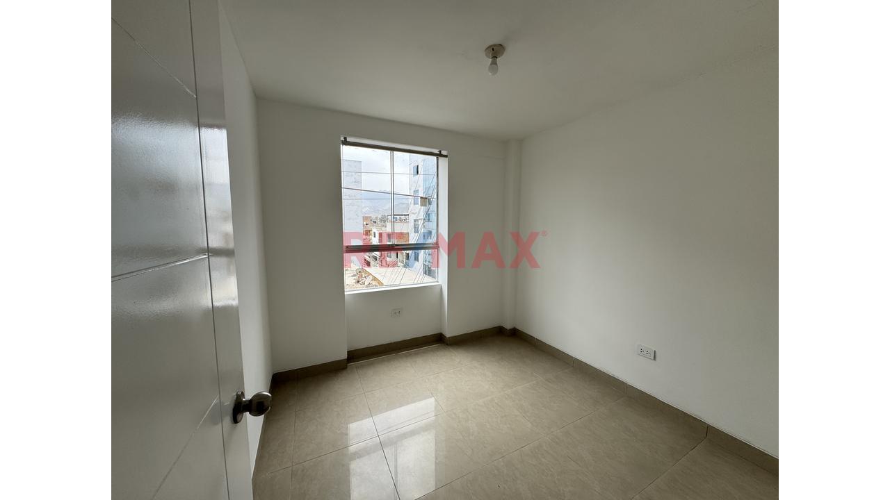 Departamento en Los Olivos, 70 m² — foto 2