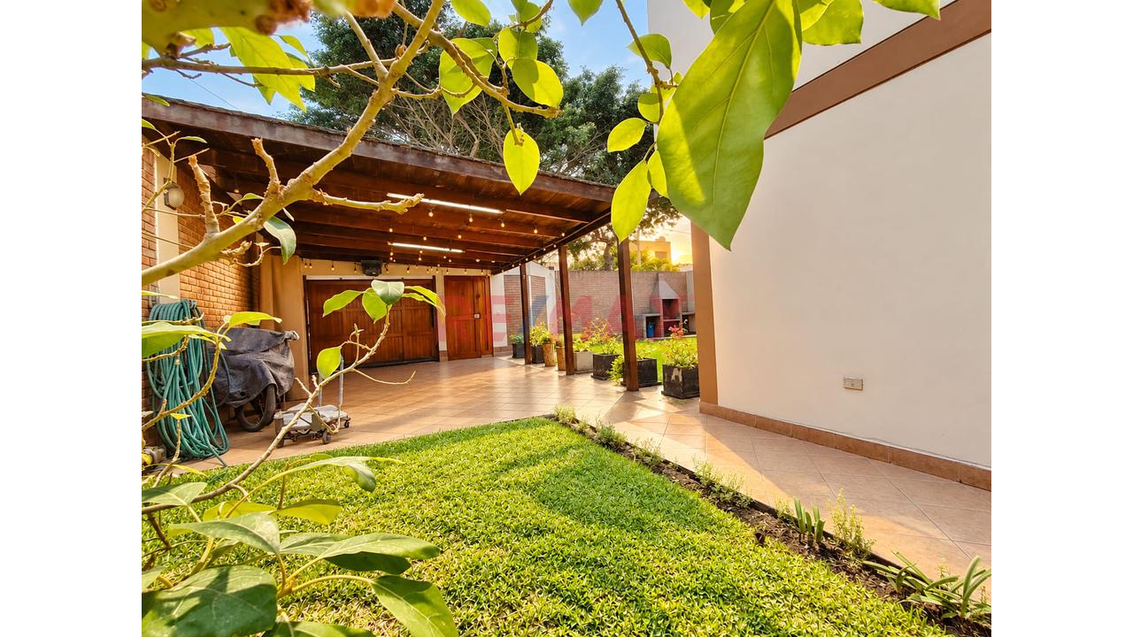 Venta Departamento San Borja | Ac 138 M² | Vive Como En Un Casa San Borja – Urb. Juan Xxiii | Calle Epsilon - 16