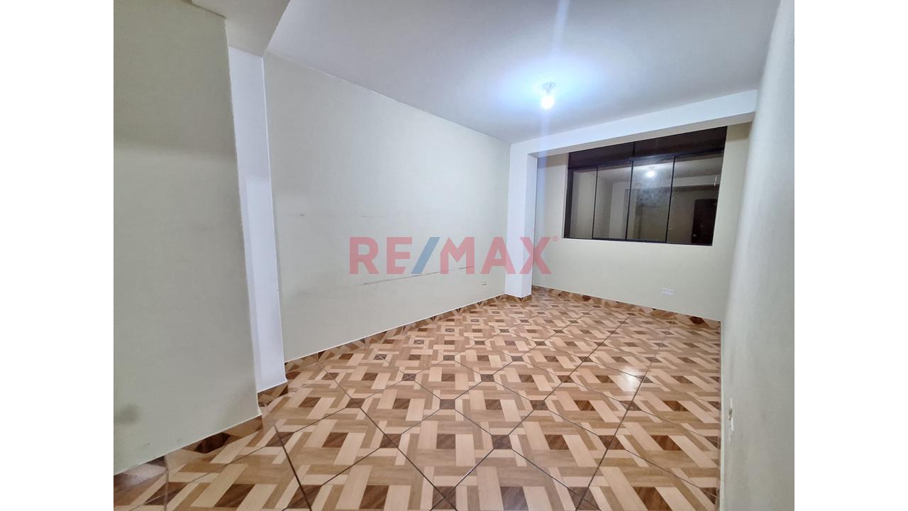 Se Alquila Departamento En El Agustino 4To Piso — foto 5