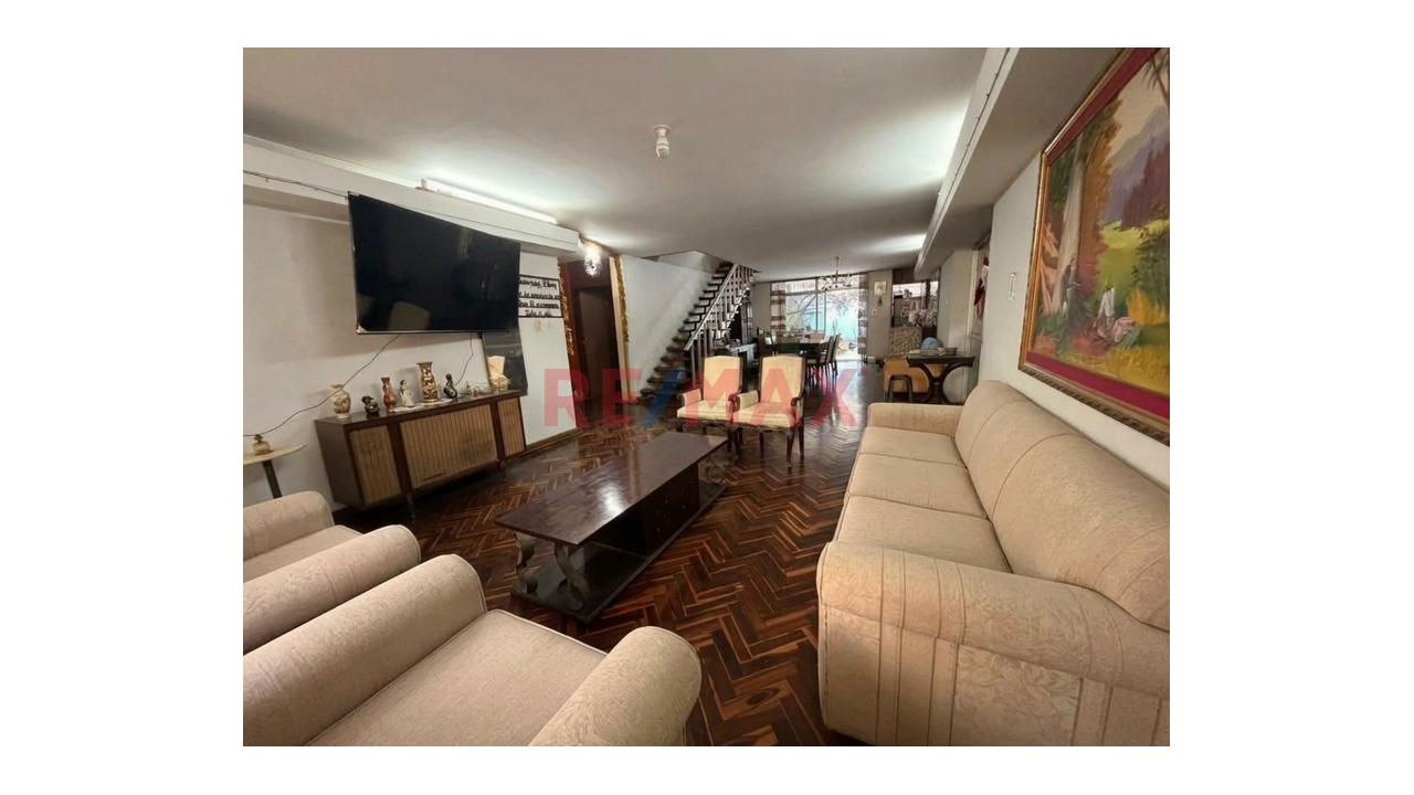 Venta De Casa Como Terreno En Corpac San Isidro - 11