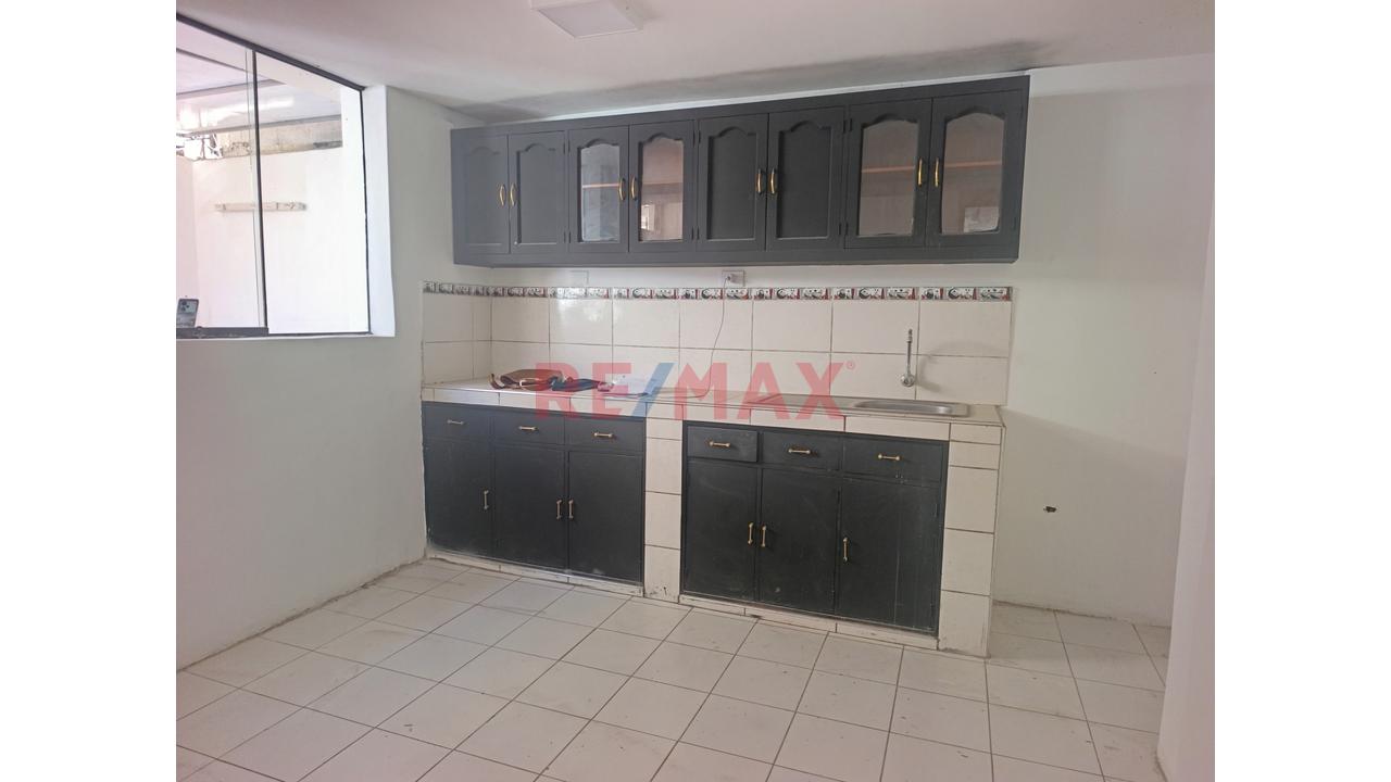 Se Alquila Primer Piso De Casa En José Luis Bustamante Y Rivero — foto 5