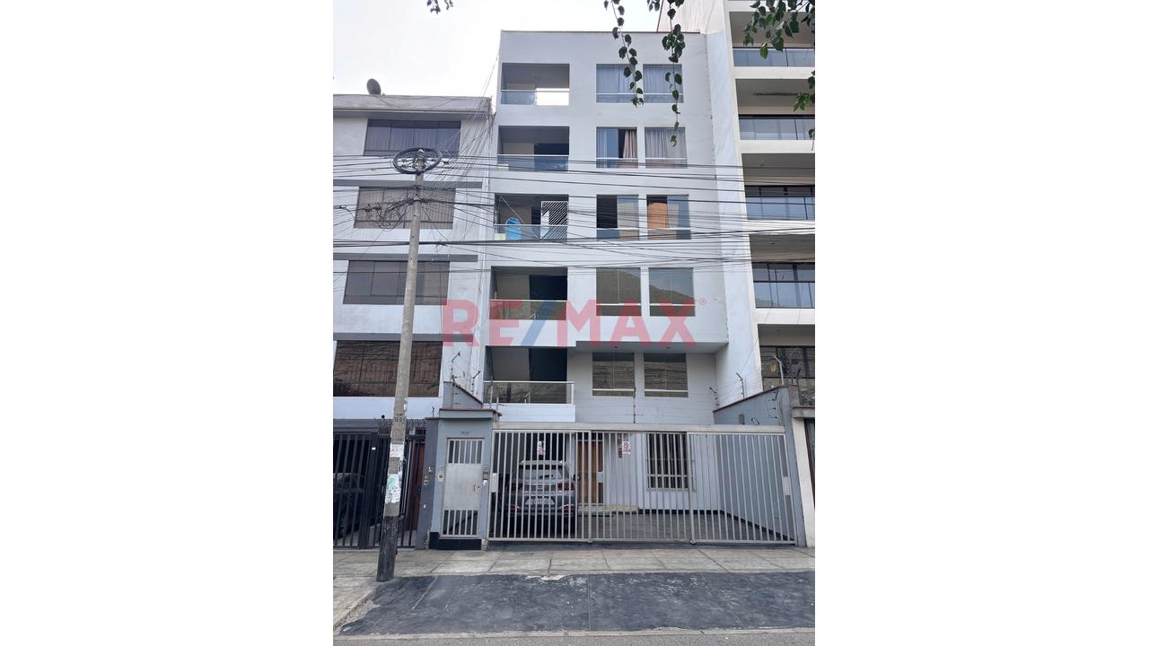 Venta Dpto Ate 3Er Piso - 103Mt2 - 3 Habitaciones Vista Exterior — foto 1