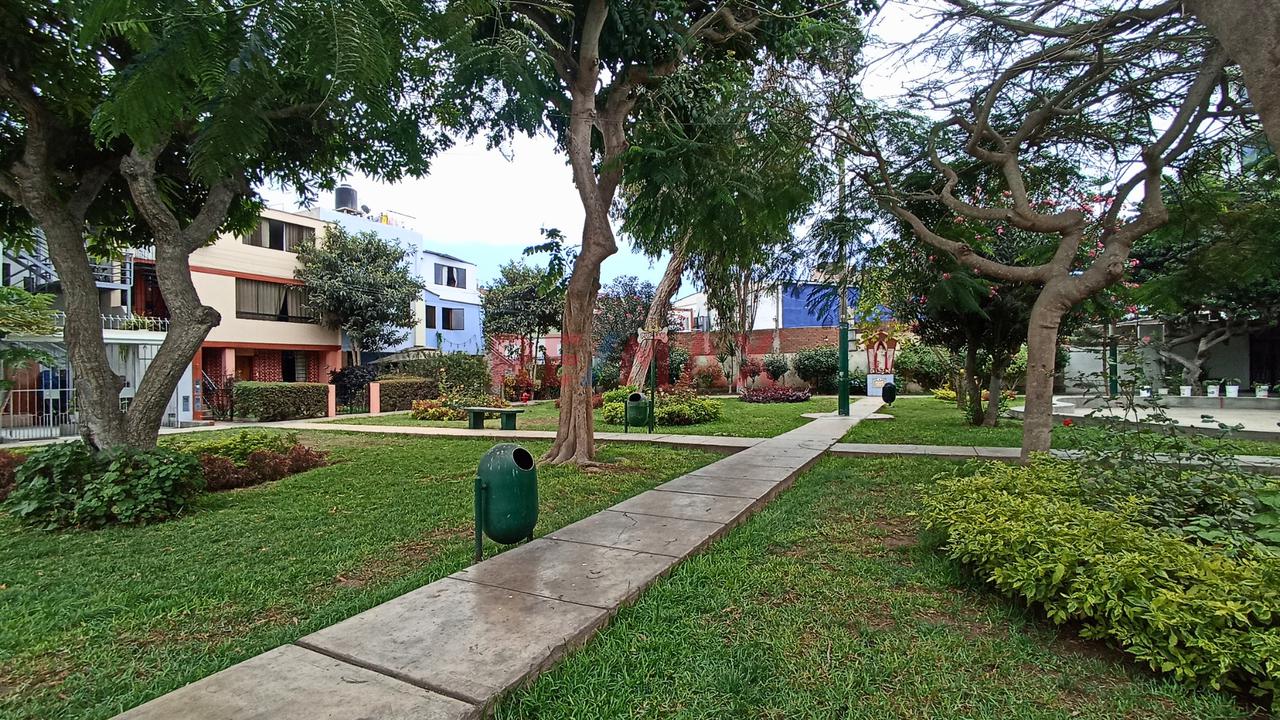 Departamento En Alquiler En Surco Con Balcón, Parque Y 2 Dormitorios | Surco — foto 13