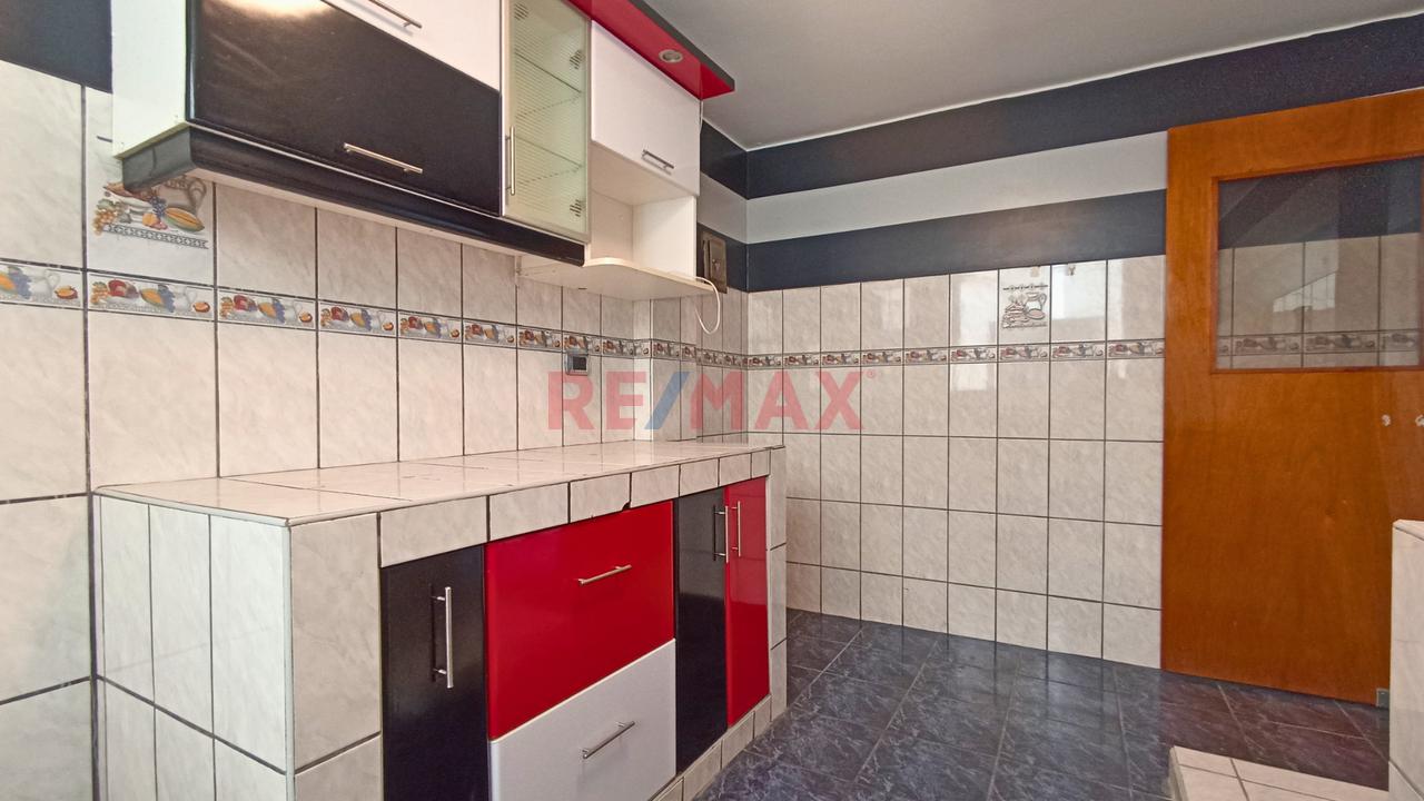 Departamento En Alquiler En Surco Con Balcón, Parque Y 2 Dormitorios | Surco — foto 3