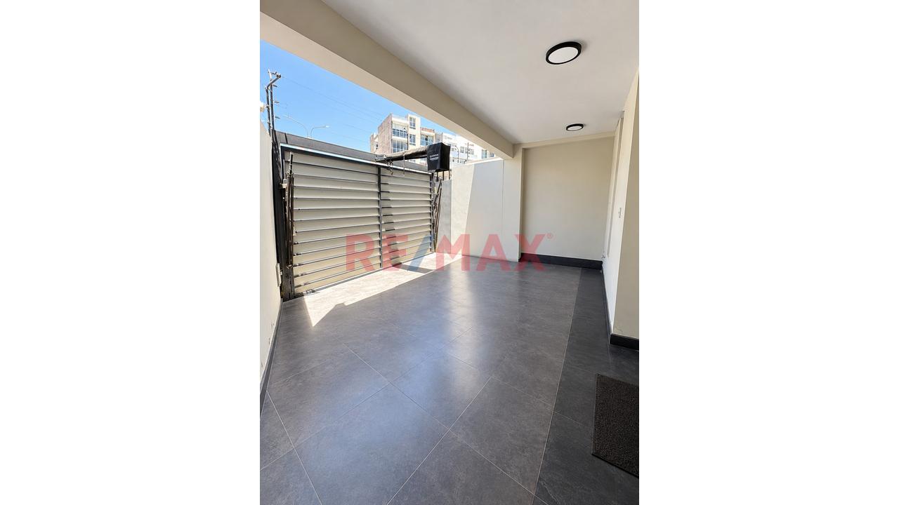 Vendo Hermosa Saca Townhouse En Cayma — foto 12