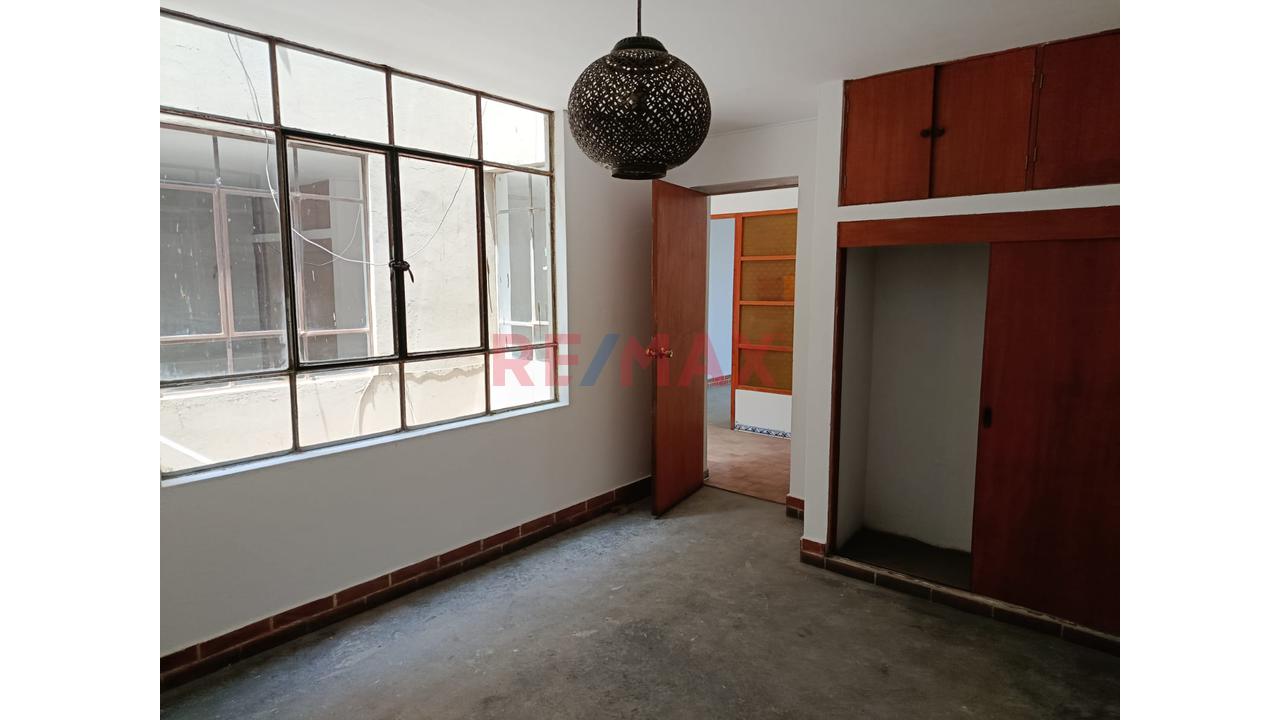Venta De Amplio Departamento En Segundo Piso Zona Centrica De Chosica — foto 6