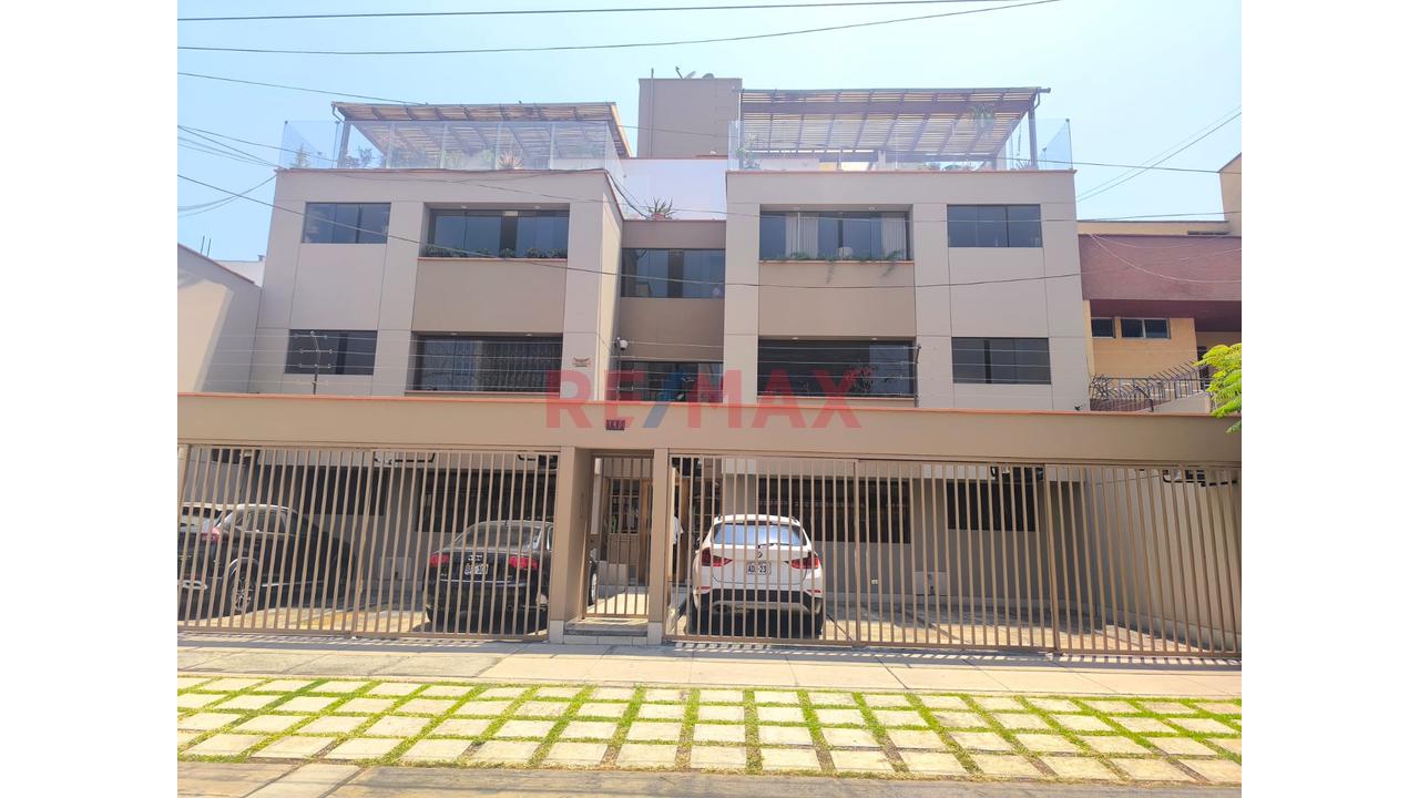 Alquilo Amplio Departamento En San Borja — foto 1