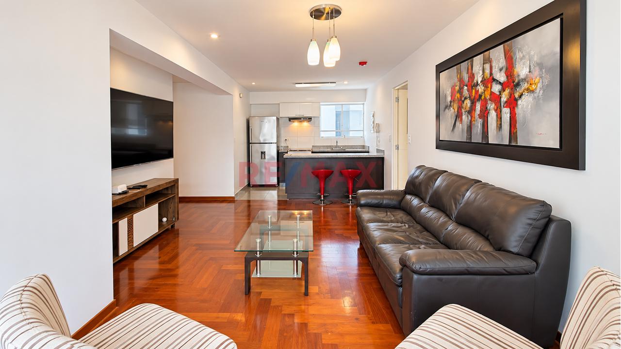 ¡Vive O Invierte En Miraflores! ¡Se Vende Departamento En Miraflores, Cerca Al Malecón + Cochera Y 2 Depósitos! — foto 2