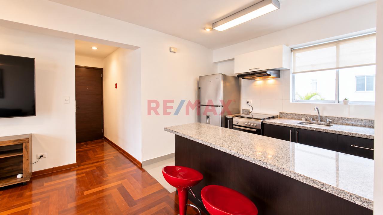 ¡Vive O Invierte En Miraflores! ¡Se Vende Departamento En Miraflores, Cerca Al Malecón + Cochera Y 2 Depósitos! — foto 10