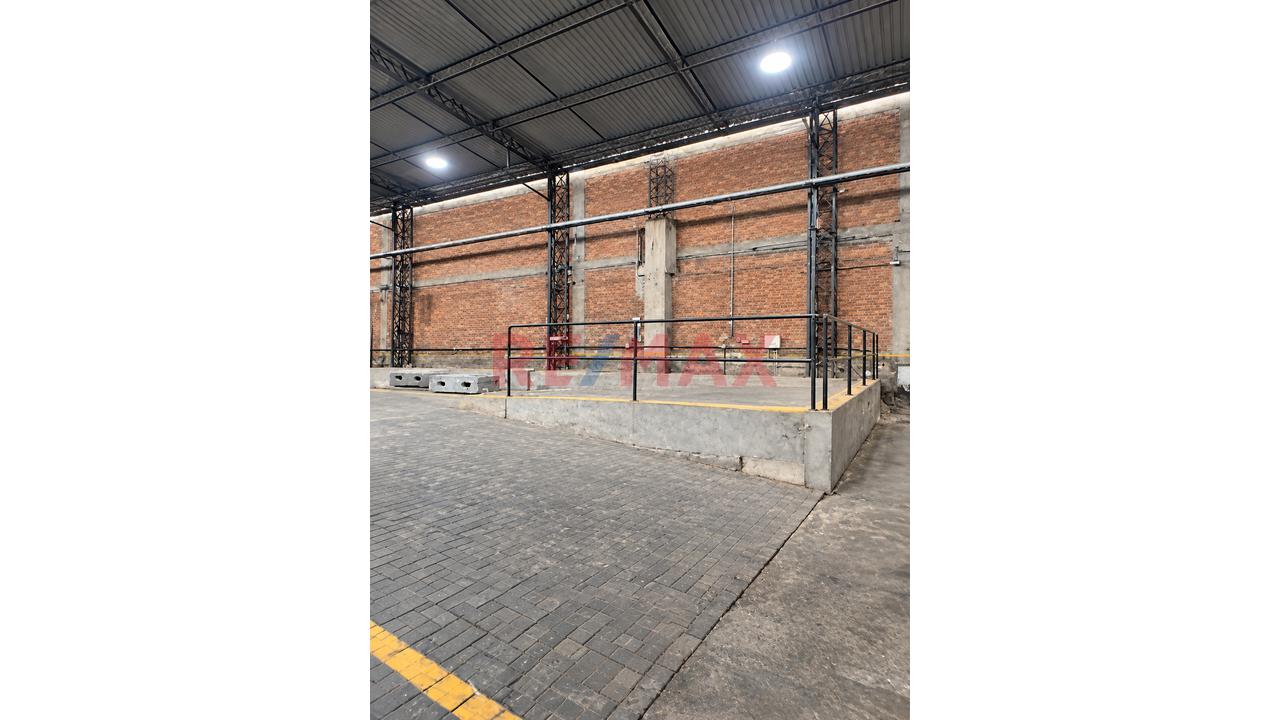 Venta De Local Industrial En Villa El Salvador | 574.08 M² | Zonificación I2 - 18