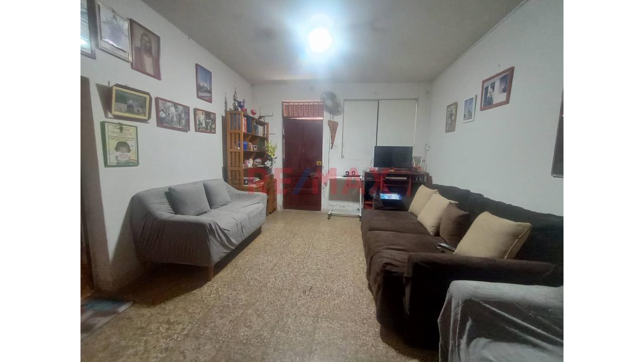 🏠 ¡Venta Del 95% En Acciones Y Derechos De Casa De 4 Pisos En La Victoria — foto 4