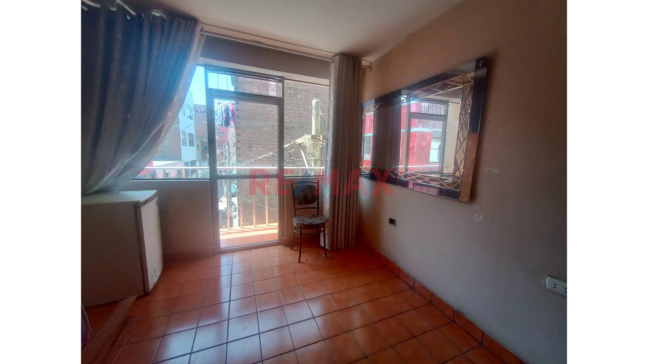 🏠 ¡Venta Del 95% En Acciones Y Derechos De Casa De 4 Pisos En La Victoria — foto 15