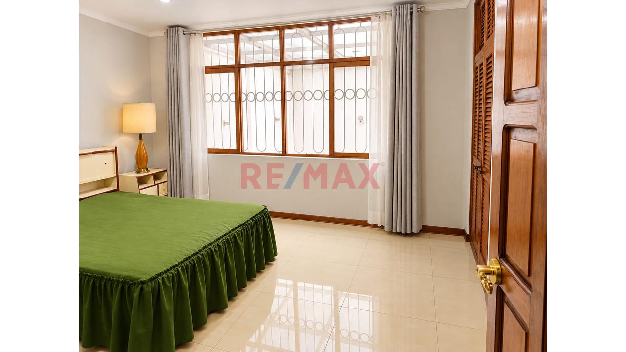 Venta De Duplex Con Piscina En Garibaldi — foto 3