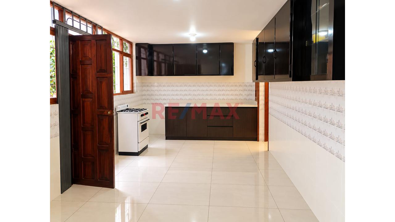 Venta De Duplex Con Piscina En Garibaldi — foto 2