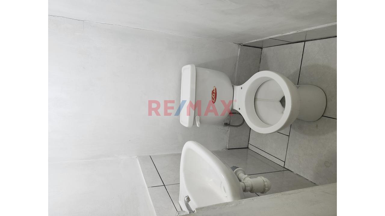 Casa Comercial En Alquiler — foto 7
