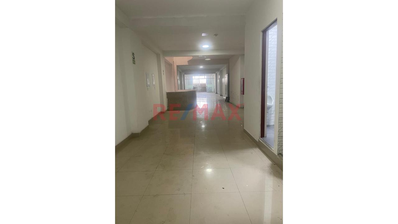 Alquiler De Local Comercial – Jr. Agustín Gamarra Cuadra 2 - 3