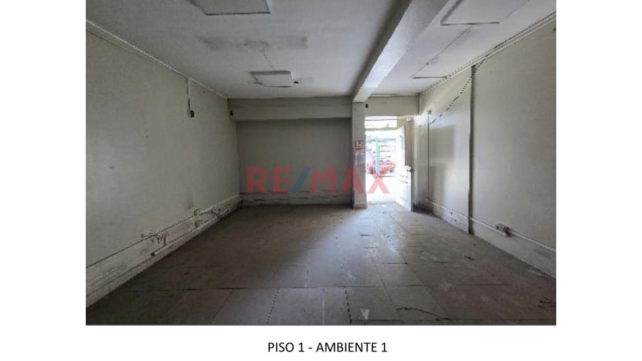 Venta De Edificio En Zona Comercial De San Isidro, Límite Con Magdalena — foto 4