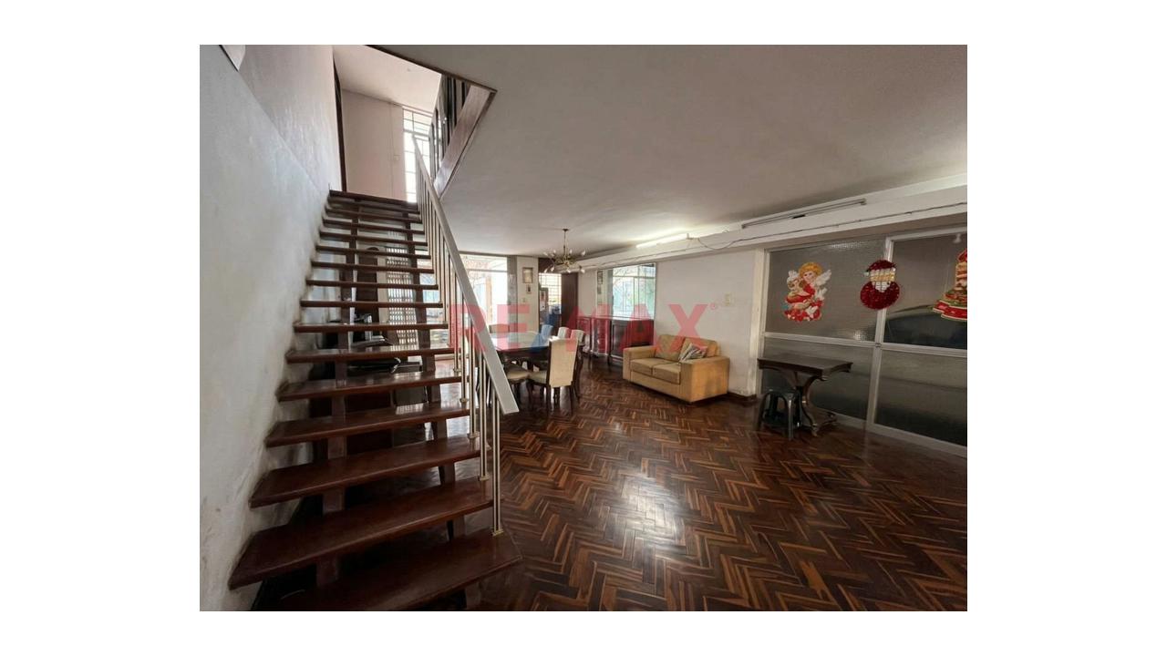 Venta De Casa Como Terreno En Urb. Corpac - San Isidro — foto 7