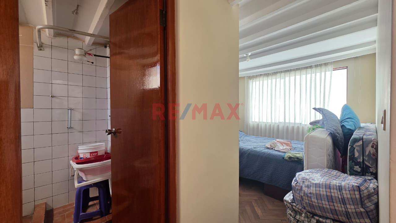 Casa En Venta!!! Los Portales De Cayma!!! — foto 4