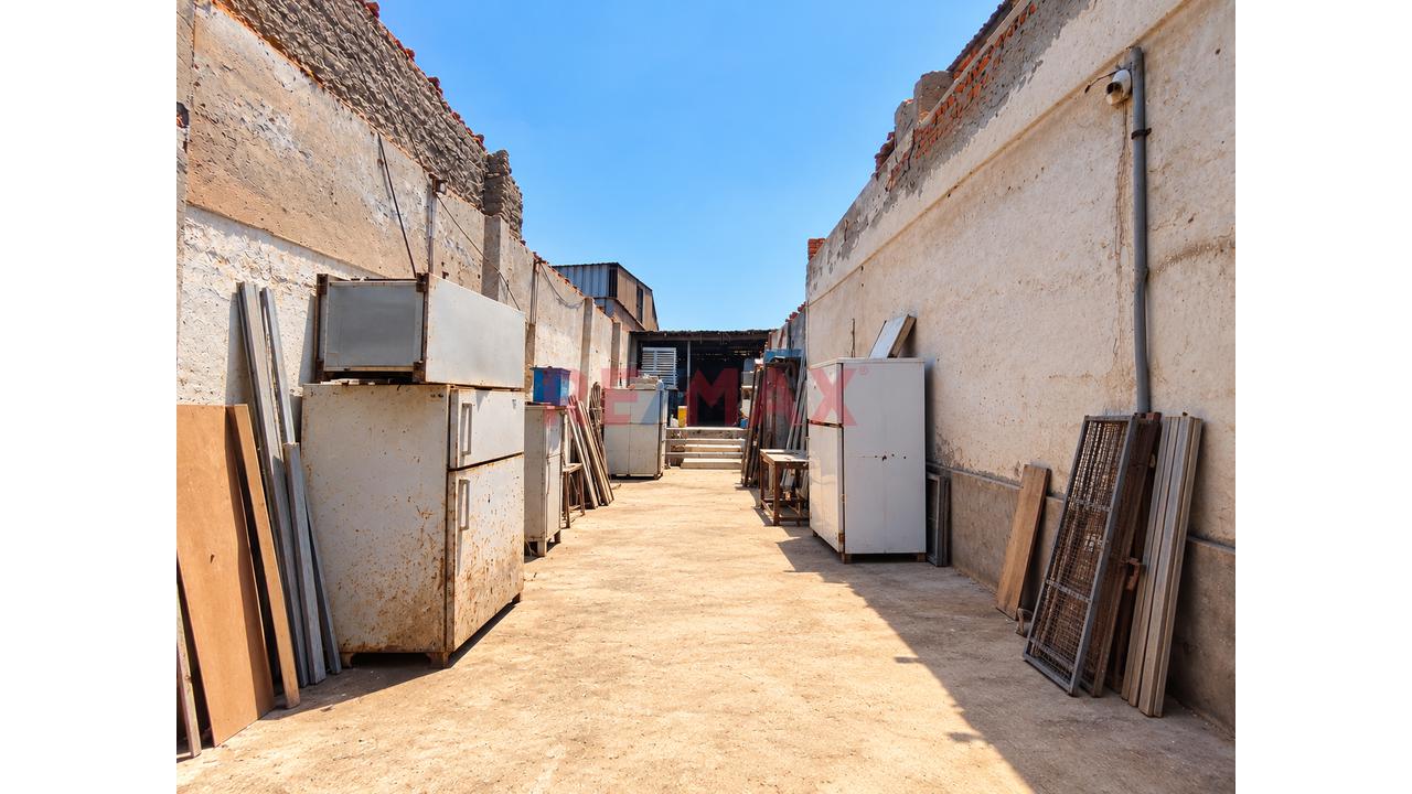Terreno En Venta En La Perla, Callao | 423 M² En Zona Residencial | Usd 380,700 - 2