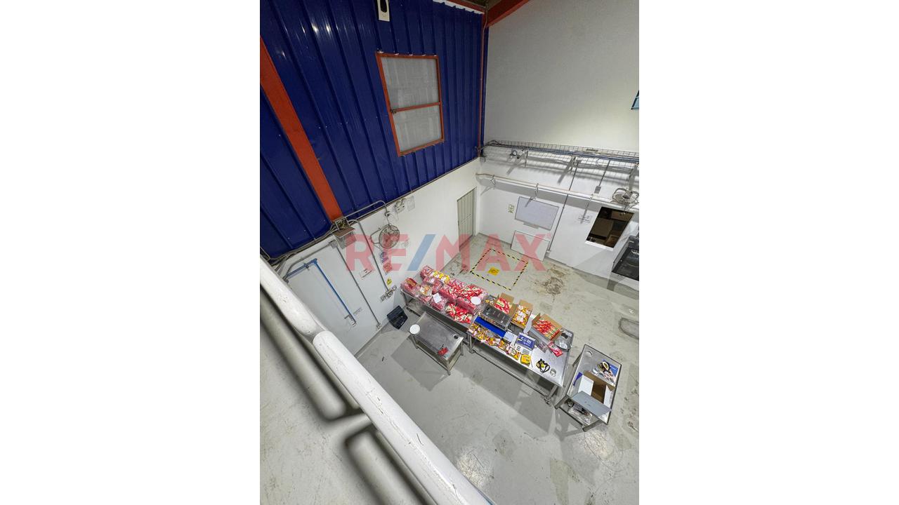 Se Alquila Local Industrial Con Nave - 15