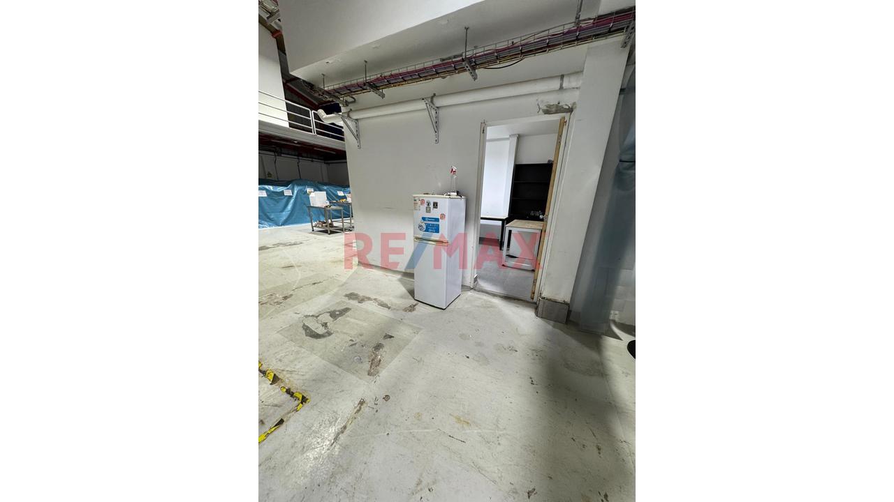 Se Alquila Local Industrial Con Nave - 7