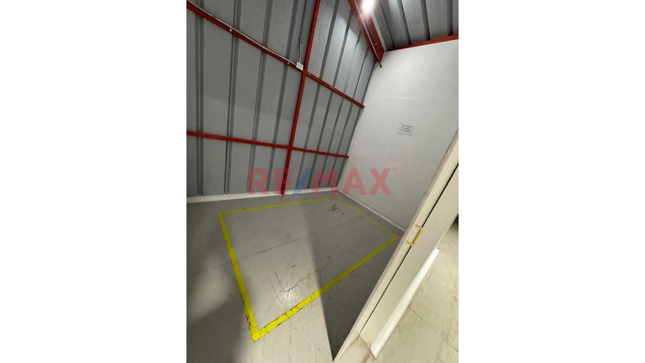 Se Alquila Local Industrial Con Nave - 11