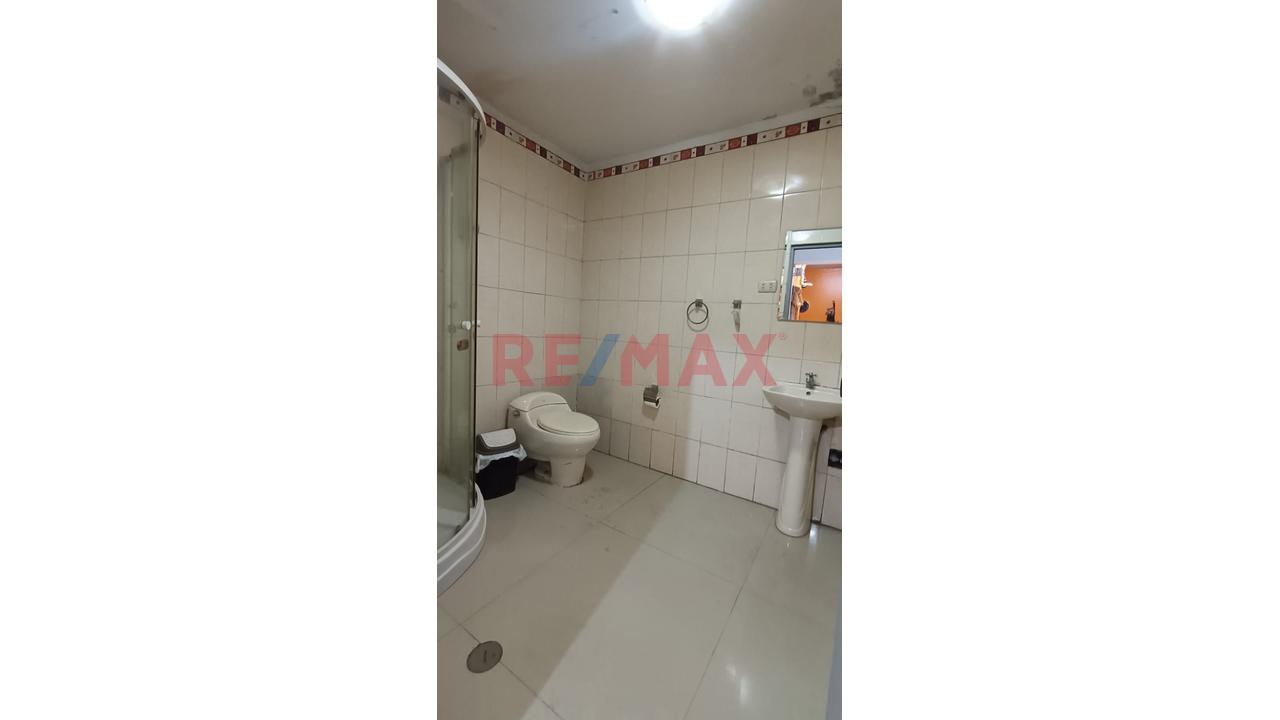 ¡Alquilo Local Comercial En San Juan De Miraflores Av. Cesar Canevaro 354B - 14