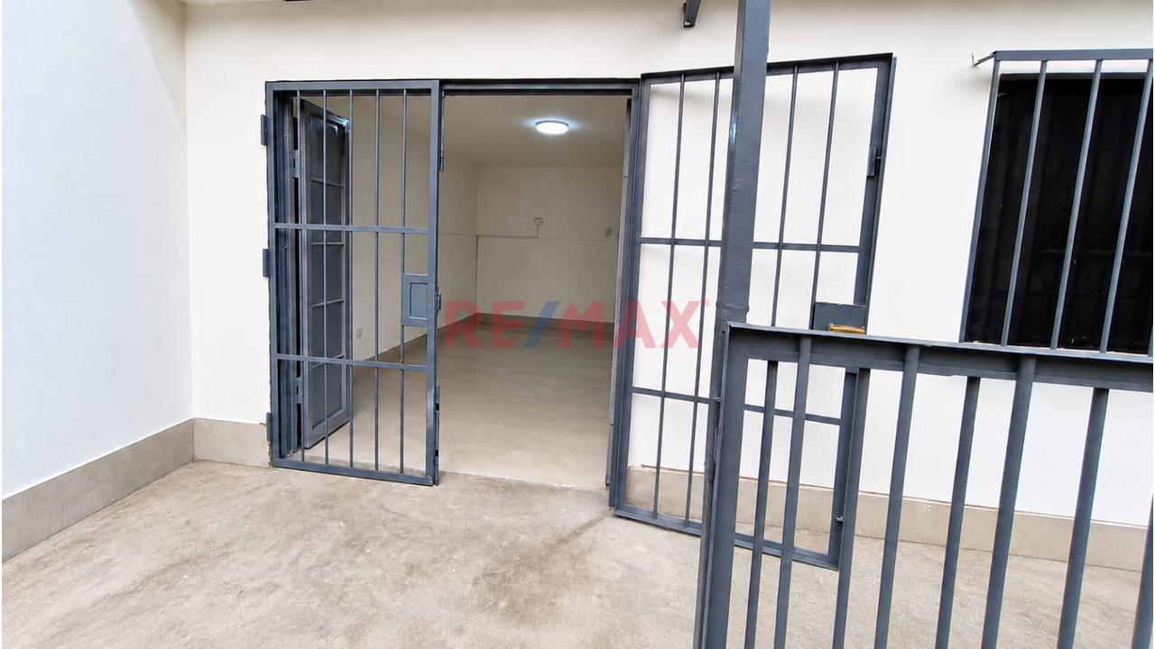 ¡Alquilo Local Comercial En San Juan De Miraflores Av. Cesar Canevaro 354B - 19