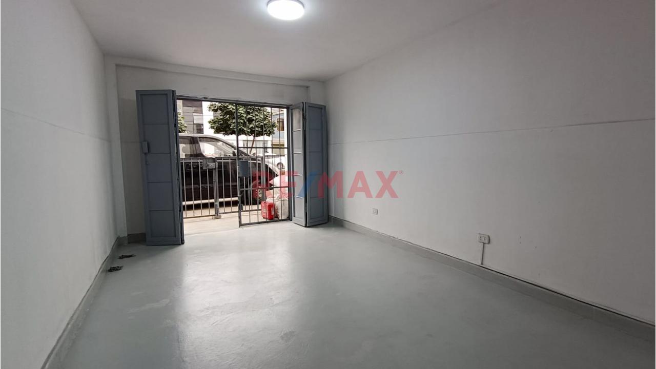 ¡Alquilo Local Comercial En San Juan De Miraflores Av. Cesar Canevaro 354B - 7
