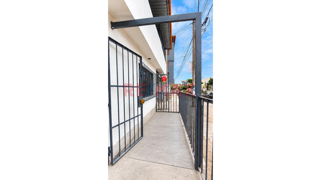 ¡Alquilo Local Comercial En San Juan De Miraflores Av. Cesar Canevaro 354B - 8