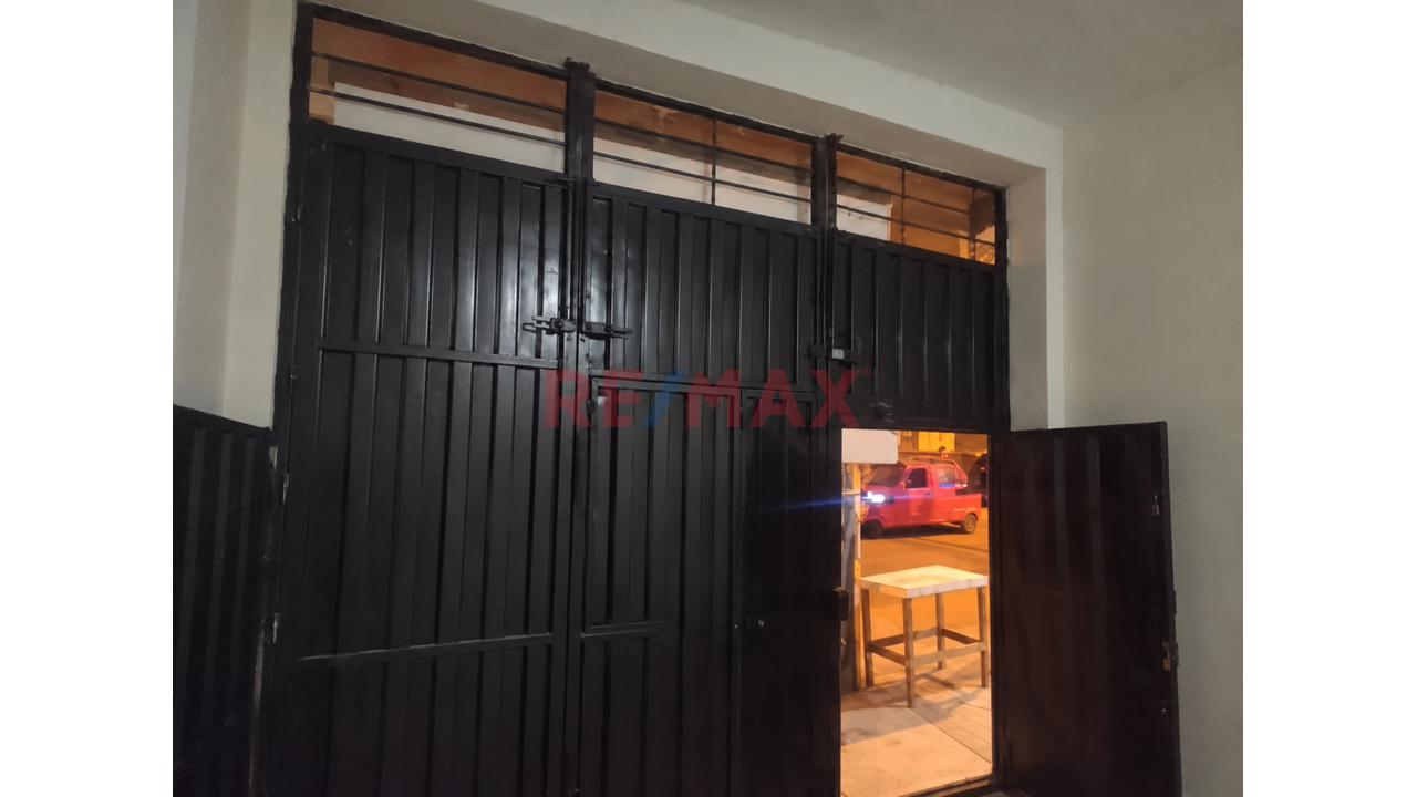 Local Comercial En Alquiler En Av. Los Olivos | 70 M², Primer Piso Y Portón Amplio - 4