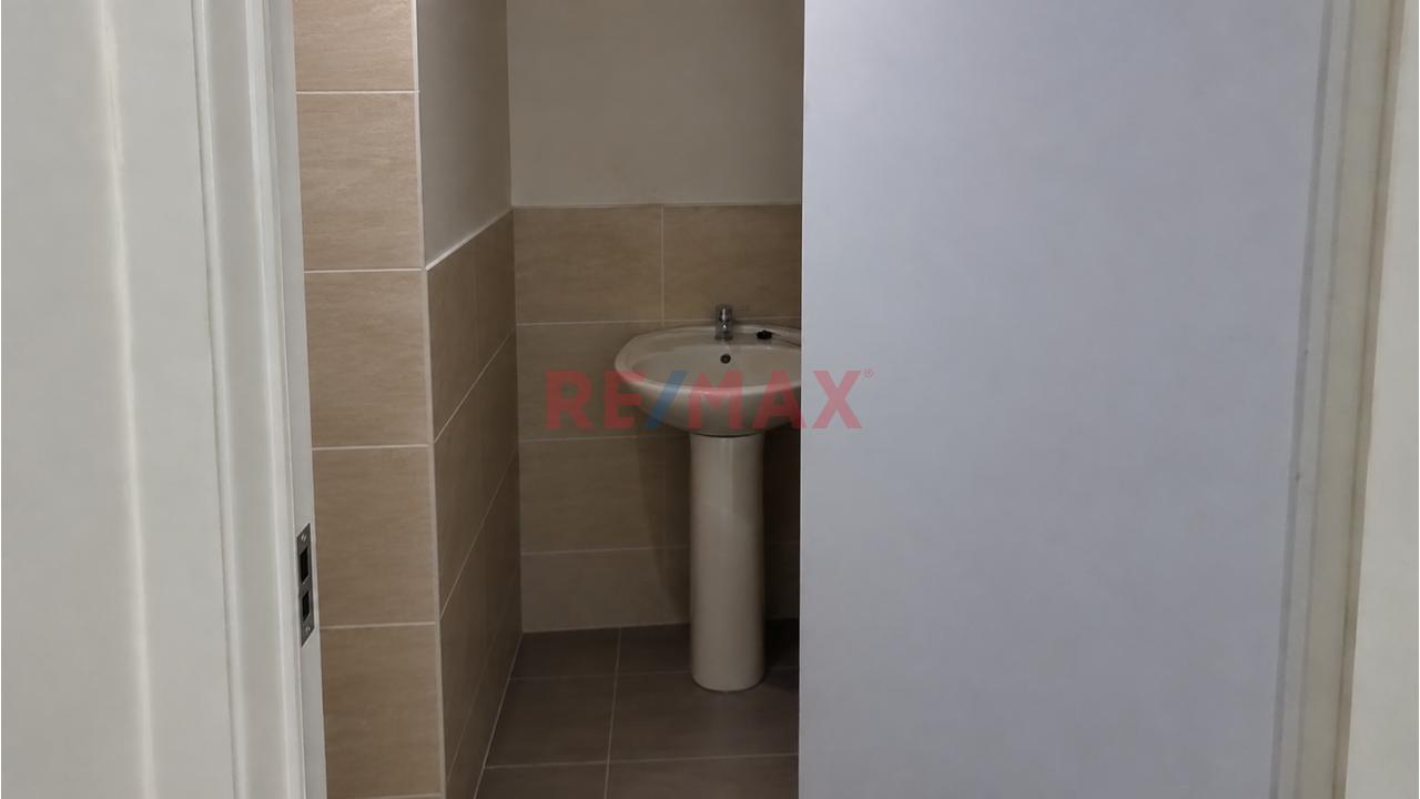 Local Comercial En Alquiler En Av. Los Olivos | 70 M², Primer Piso Y Portón Amplio - 6