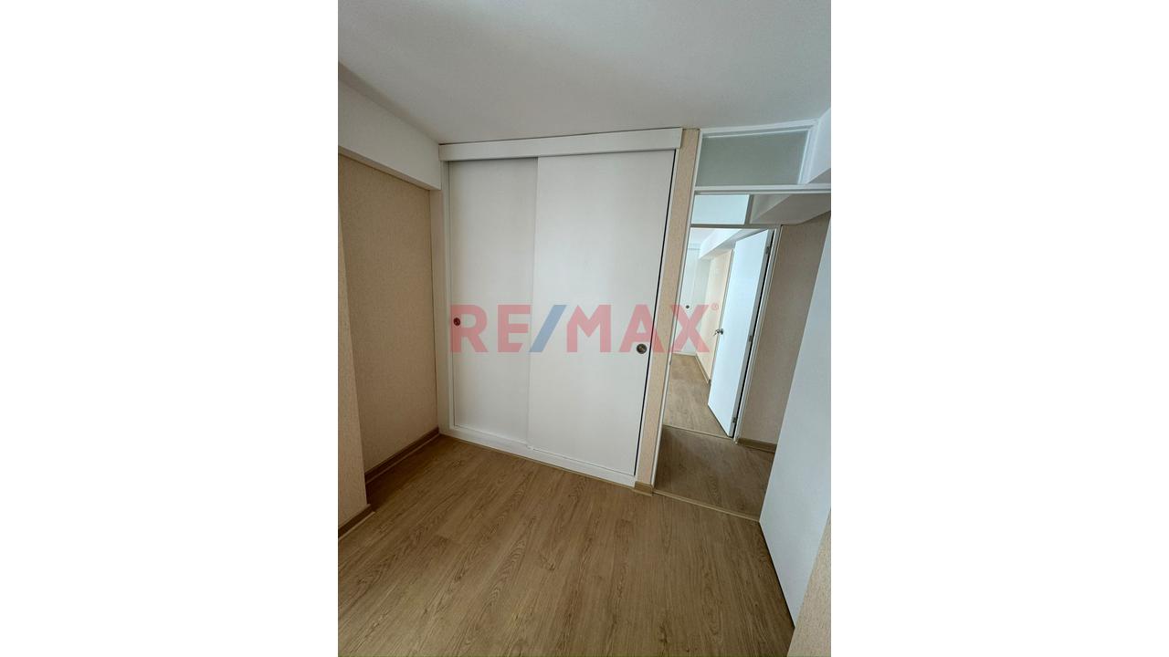 Departamento Con Cochera Y Deposito En Alquiler – Av La Paz, San Miguel — foto 12