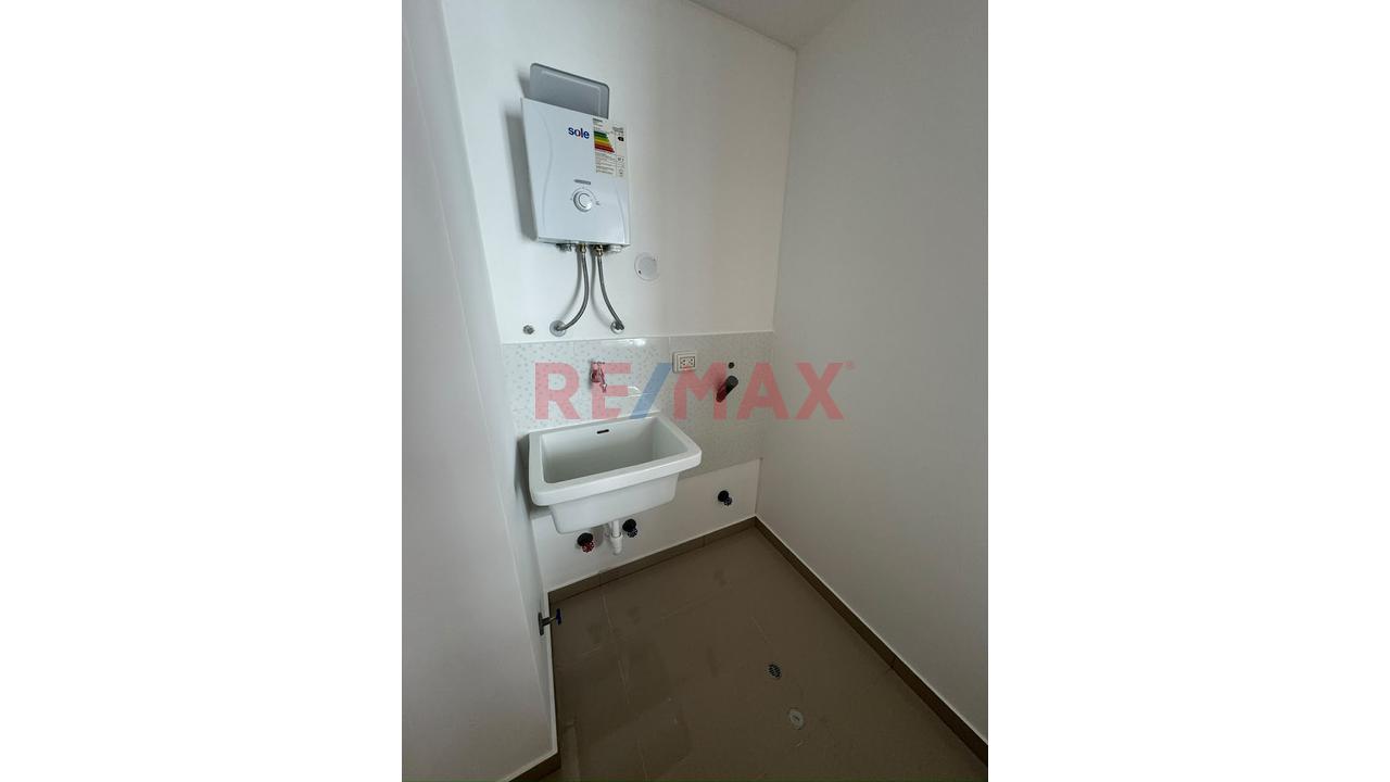 Departamento Con Cochera Y Deposito En Alquiler – Av La Paz, San Miguel — foto 8