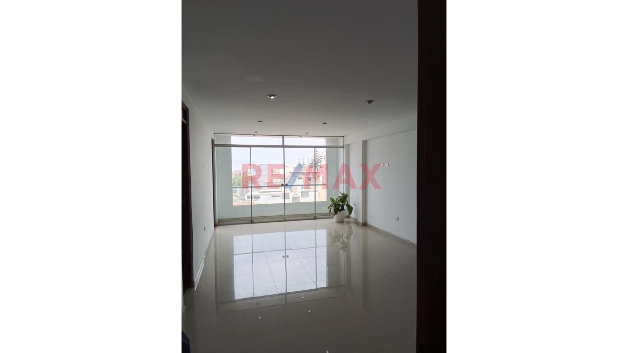 Hermoso Duplex De Estreno En La Urb Los Rosales-Surco, Con Terraza — foto 2
