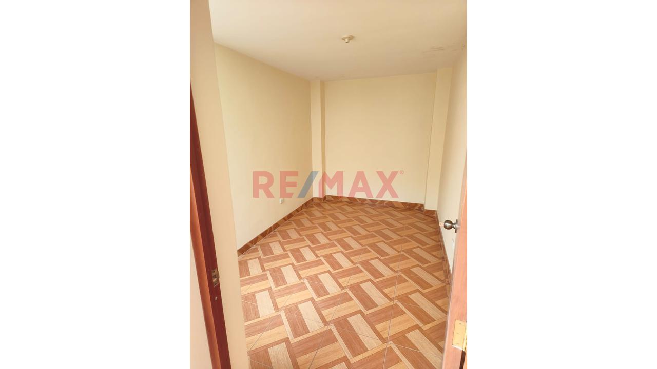 Casa En Alquiler Con 2 Departamentos Independientes En Socabaya — foto 4
