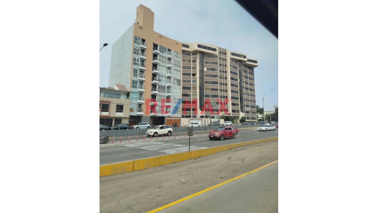 ¡Amplitud, Comodidad Y Una Gran Oportunidad En La Av. Paseo De La Republica 6465 Barranco!, 125 M2 (3 Dormitorios Cochera Para Camioneta 4X4 — foto 1