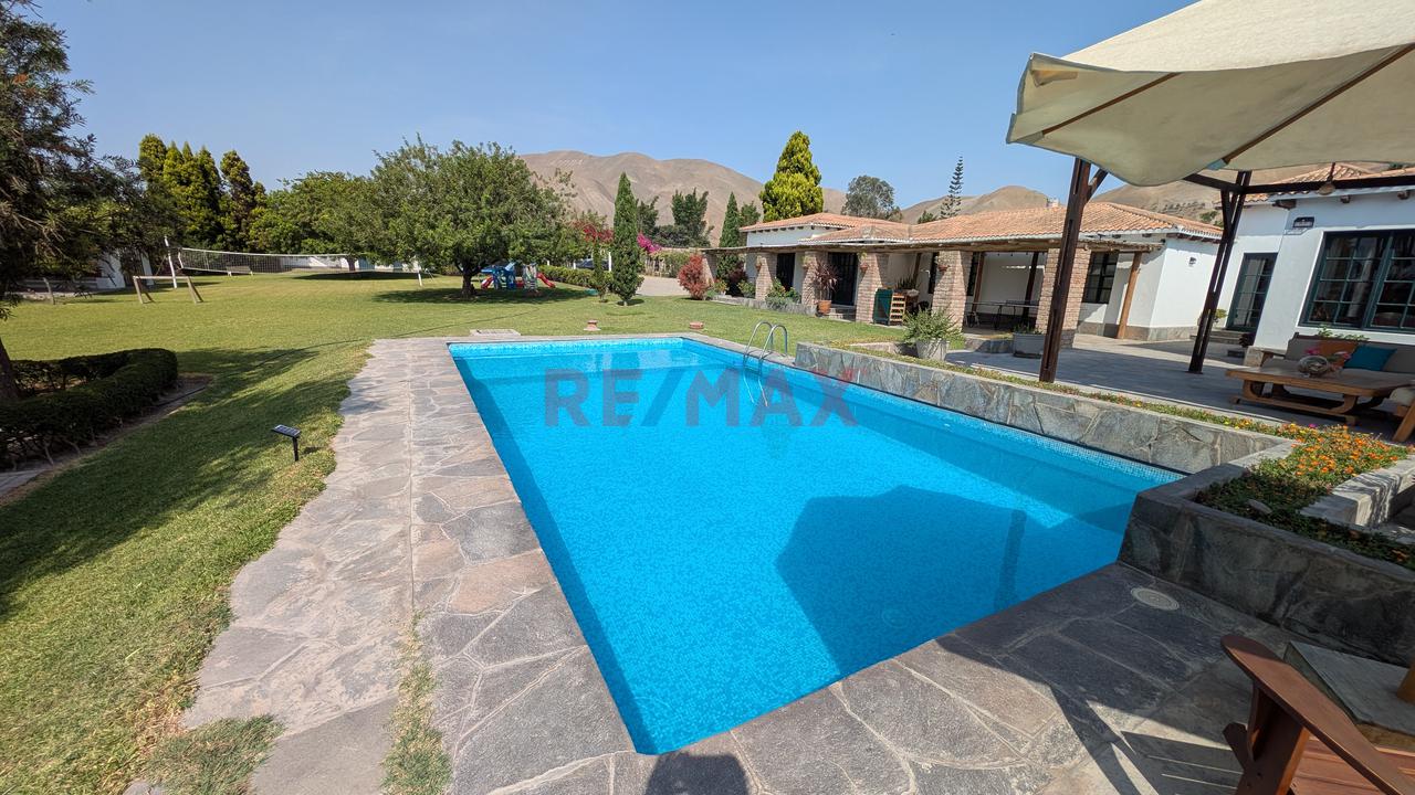 Exclusiva Finca En Venta En Azpitia! Finca Santa Catalina: Un Paraíso Privado Para Vivir, Disfrutar E Invertir - 2