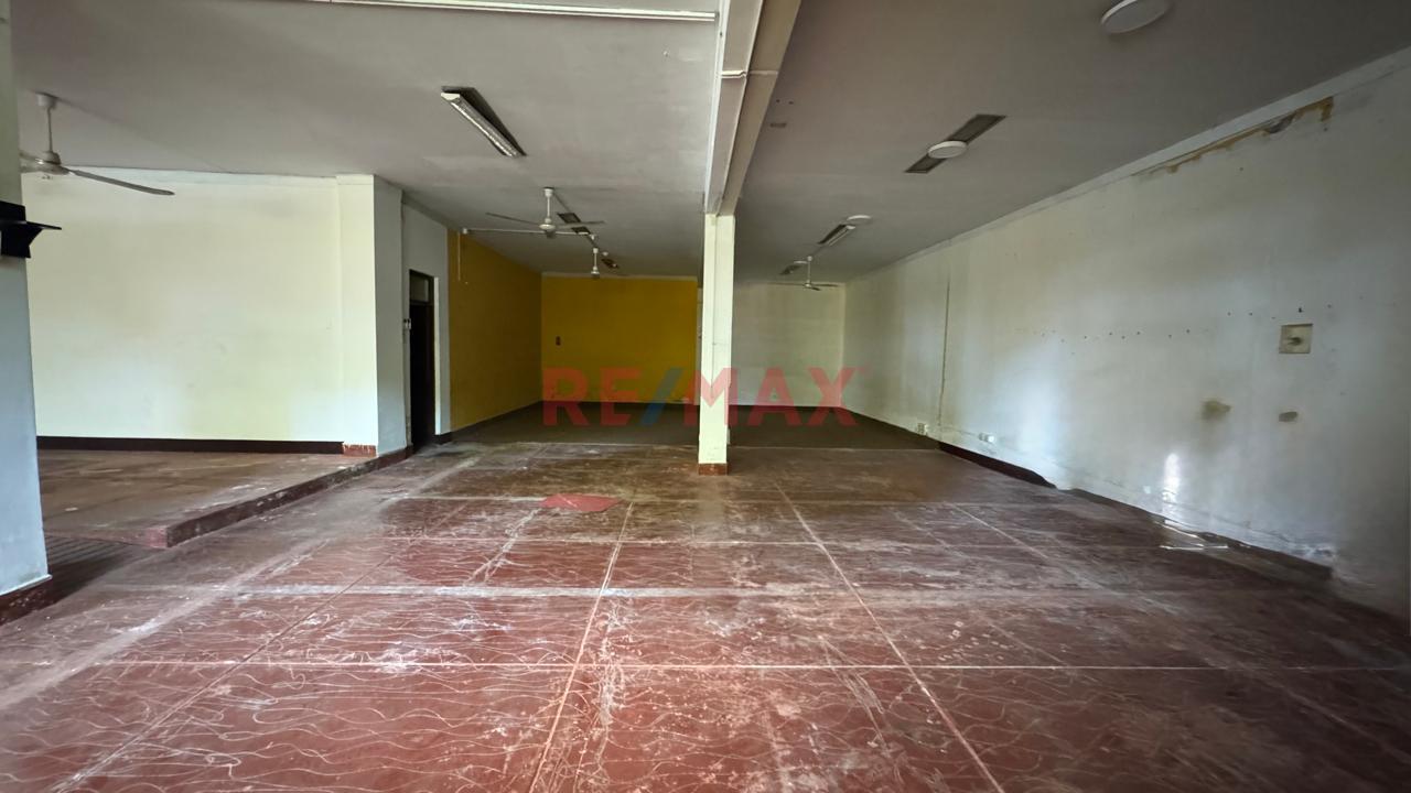 🏢 ¡Amplio Local Comercial De 200 M² En Ubicación Estratégica! - 4