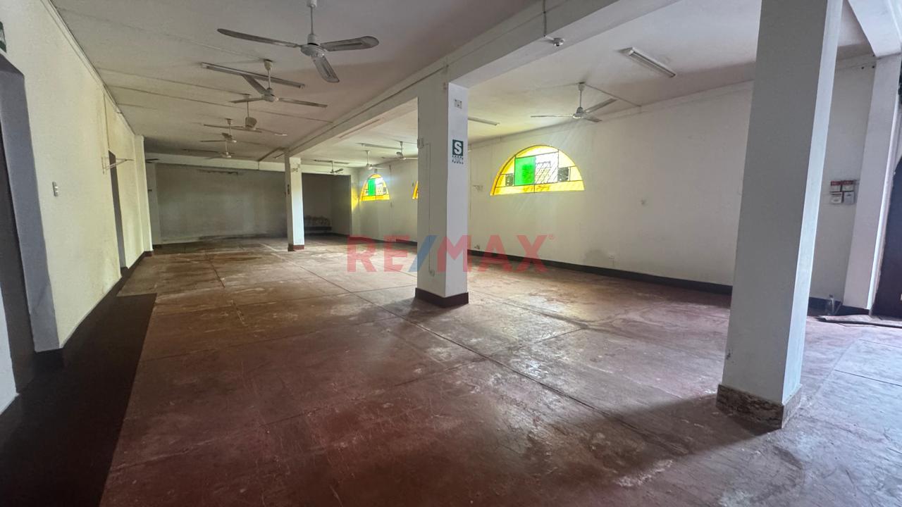 🏢 ¡Amplio Local Comercial De 200 M² En Ubicación Estratégica! - 8