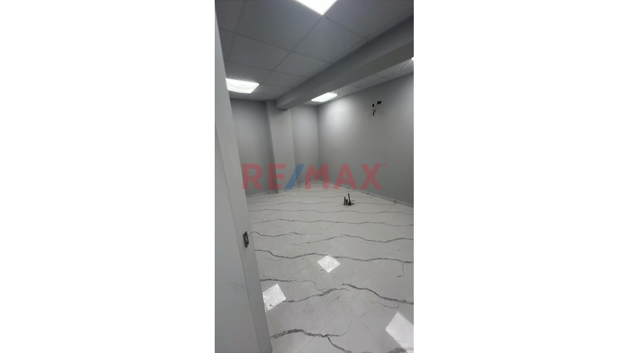 Amplio Local En Alquiler Cerca Al Mall Aventura Porongoche, Paucarpata - 8