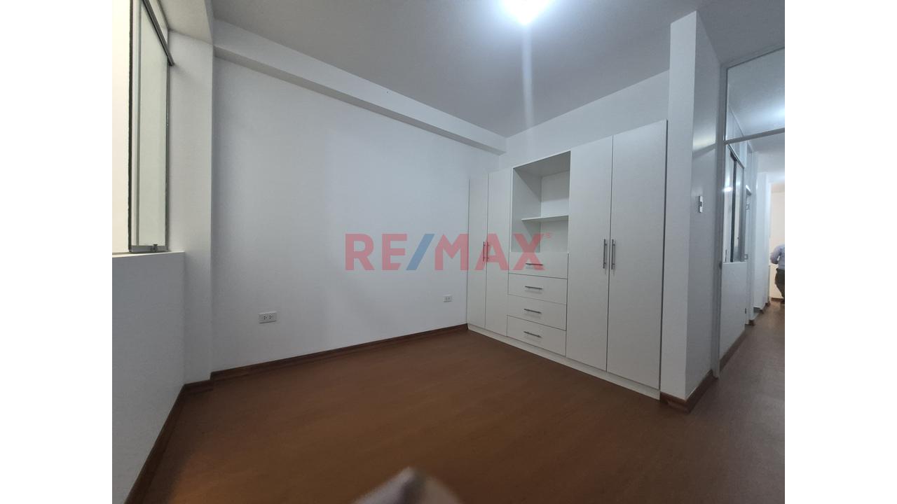Venta De Departamento En Estreno En San Martin De Porres — foto 13