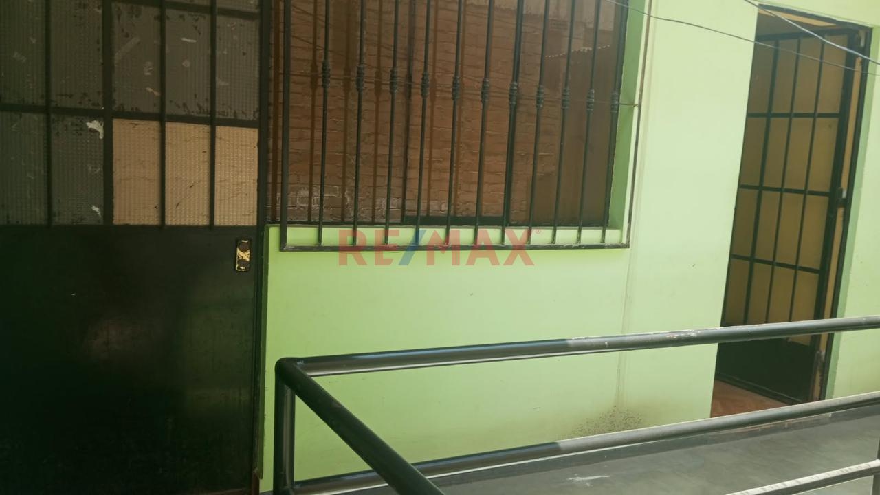 Venta De Casa En Esquina — foto 3