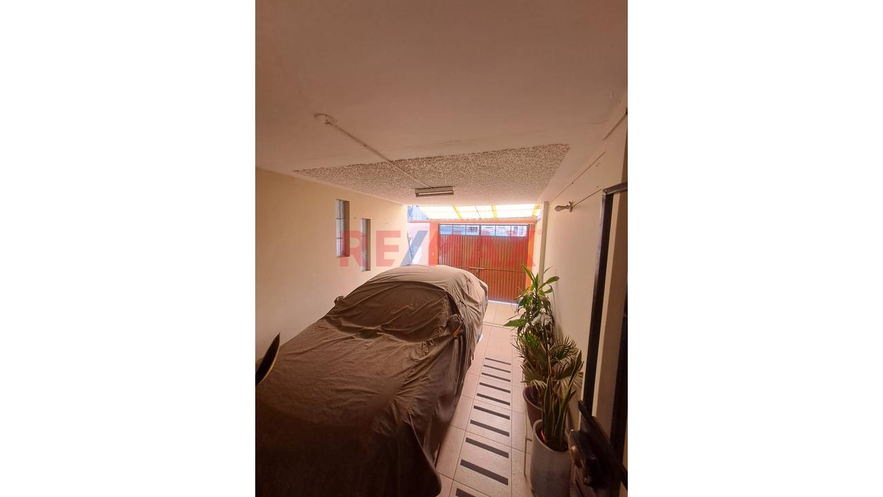 Casa En Venta Urb Lambramani — foto 3