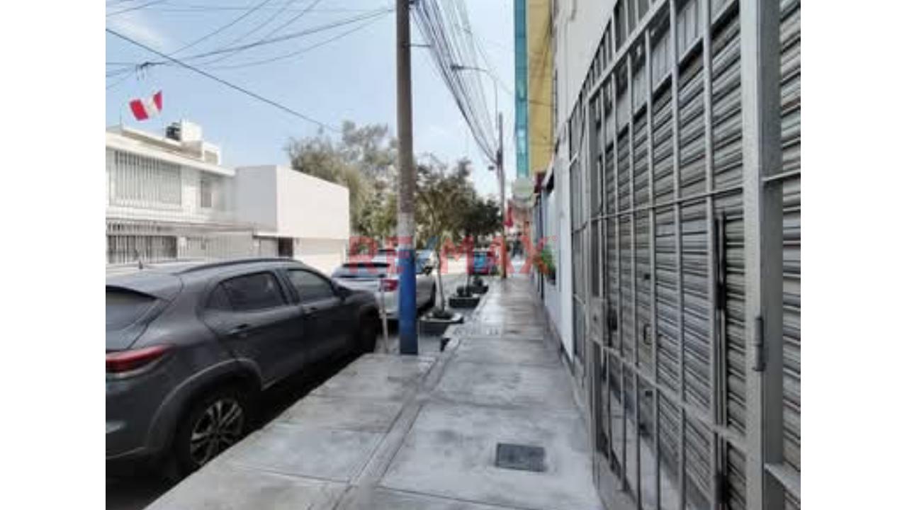 🛎️¡Ocasion !Vendo Local Primer Piso Comercial En Salamanca (Frente A Parque Fap- Av Paracas Y Mercado ) 🛎️ - 8