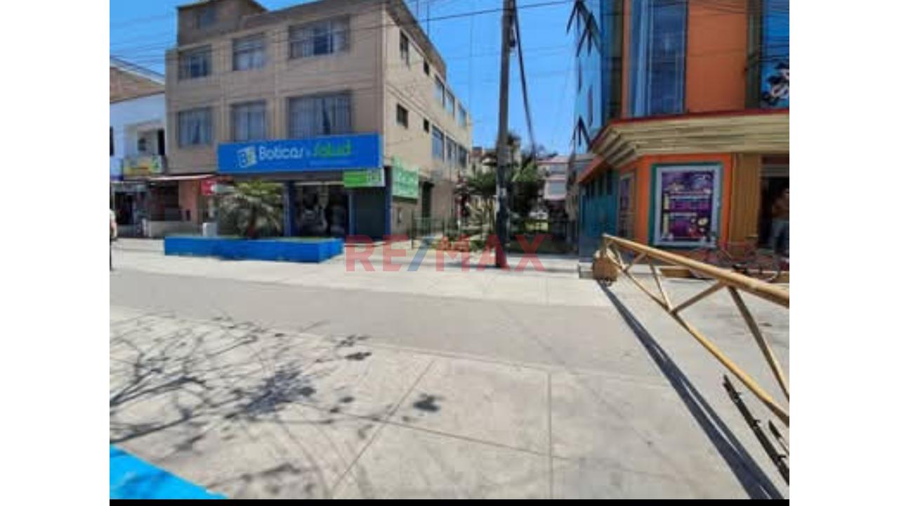 🛎️¡Ocasion !Vendo Local Primer Piso Comercial En Salamanca (Frente A Parque Fap- Av Paracas Y Mercado ) 🛎️ - 7