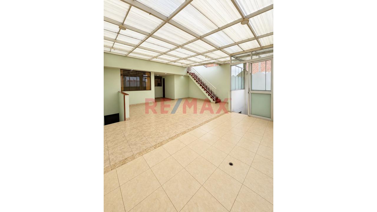Vendo Departamento - El Agustino! Piso 4 | Urb. Huancayo ✨Zona 1✨ A 3 Cuadras De Puente Nuevo ¡Precio Negociable! - 5