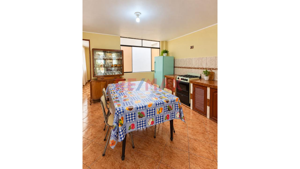 Vendo Departamento - El Agustino! Piso 4 | Urb. Huancayo ✨Zona 1✨ A 3 Cuadras De Puente Nuevo ¡Precio Negociable! - 11